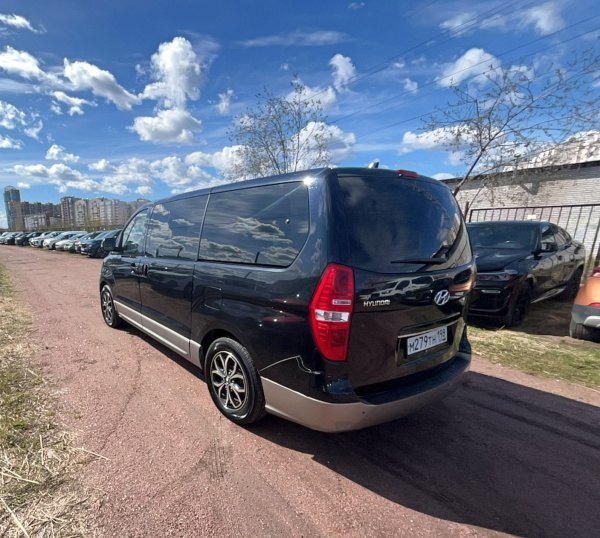 HYUNDAI Business 2.5 CRDi VGT 5AT — Б/У, 2020 г.