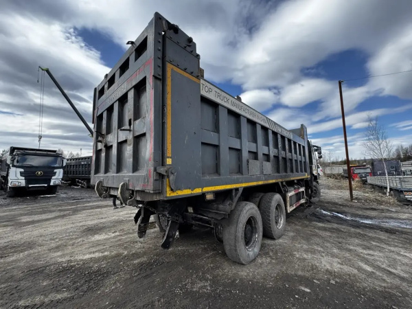 FAW J6* 8x4 Самосвал — Б/У, 2023 г.