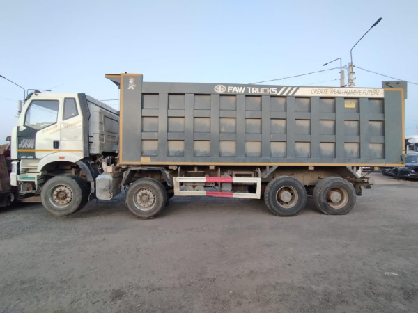 FAW J6 8x4 Самосвал CA3310P66K24T4E5 — Б/У, 2023 г.