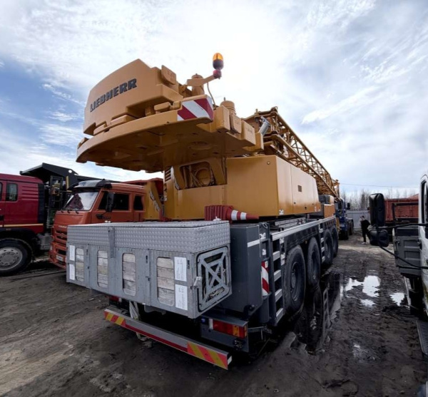 LIEBHERR LTM1100-42 — Б/У, 2020 г.
