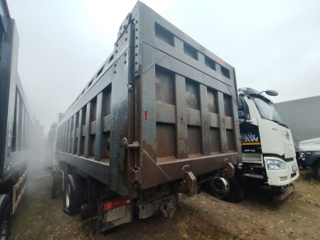 Shacman (Shaanxi) SX 8x4 Самосвал SX33186W366C — Б/У, 2022 г.