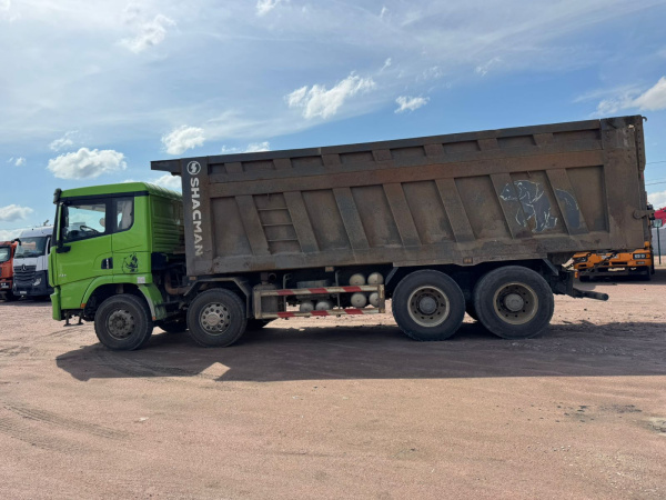 Shacman (Shaanxi) SX 8x4 Самосвал SX33186V366 — Б/У, 2023 г.