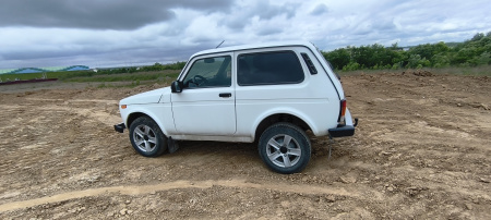 LADA 4X4 Luxe 1.7 5MT — Б/У, 2022 г.