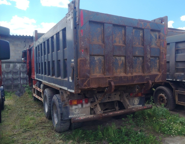 Shacman (Shaanxi) SX32586T384 6x4 Самосвал — Б/У, 2021 г.