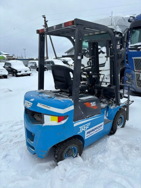 TRF D Вилочный погрузчик D15-3Х — Б/У, 2023 г.