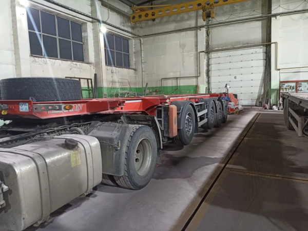 TIRKON TREYLER TIRKON-4A Полуприцеп контейнеровоз 4 оси — Б/У, 2024 г.