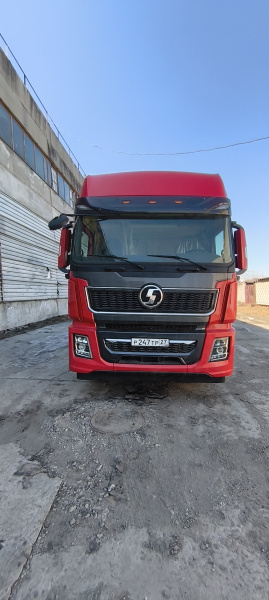 Shacman (Shaanxi) SX 6x4 Седельный тягач SX42584V324 — Б/У, 2023 г.