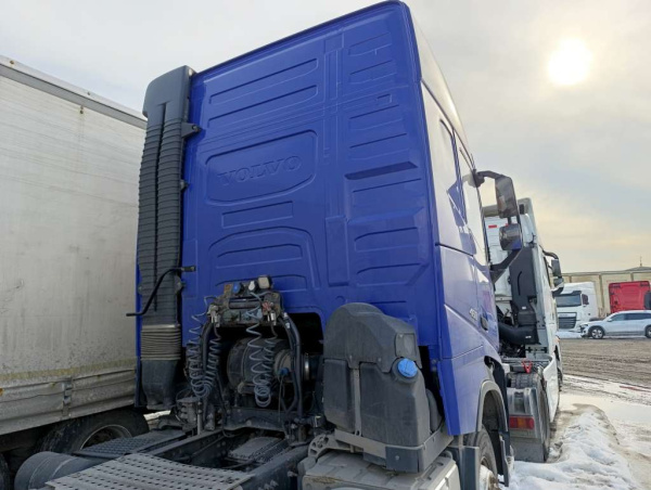 VOLVO FH 6x4 Седельный тягач — Б/У, 2018 г.