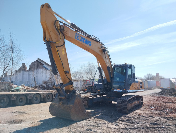 XCMG XE260D — Б/У, 2022 г. (Казань, 16124 м/ч)