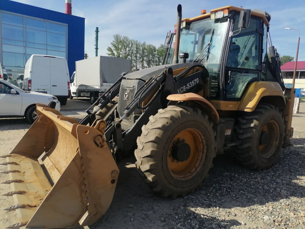 XCMG XC8 Экскаватор-погрузчик XC8-S3570 — Б/У, 2023 г.