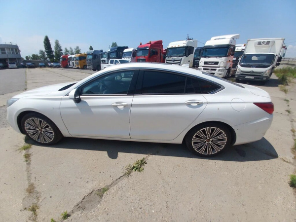 HONGQI H5 1.8T Comfortable — Б/У, 2022 г.