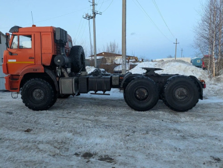 КамАЗ 53504 6x6 Седельный тягач 53504-50 — Б/У, 2019 г.
