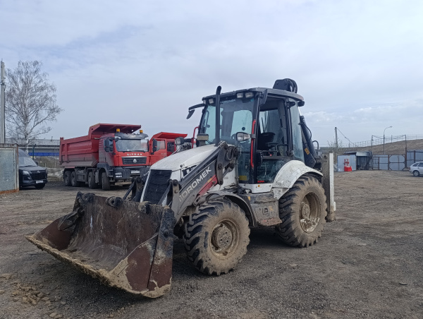 HIDROMEK 102 Экскаватор-погрузчик HMK102B — Б/У, 2021 г.
