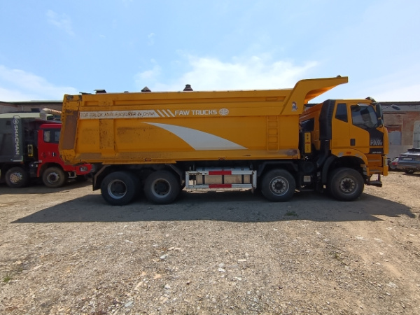 FAW J6 8x4 Самосвал СА3310Р66K24T4E5 — Б/У, 2023 г.