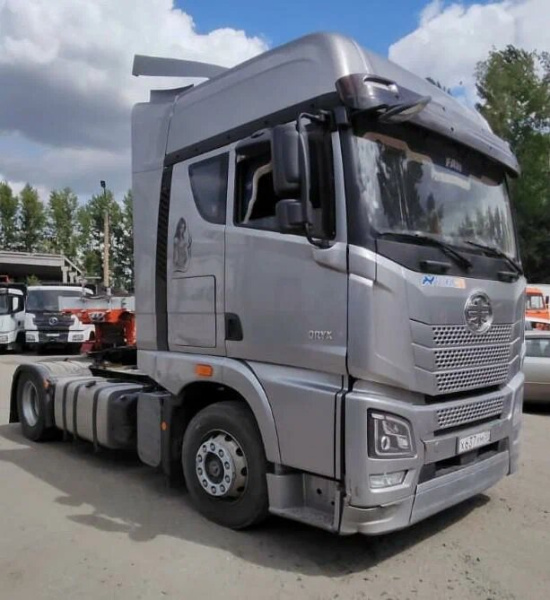 FAW JH6 4x2 Седельный тягач ORYX — Б/У, 2023 г.