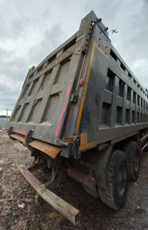 Howo ZZ 8x4 Самосвал ZZ3407S3867E — Б/У, 2023 г.