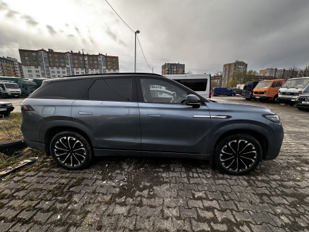 Jaecoo J8 2.0T DCT AWD Supreme — Б/У, 2024 г.