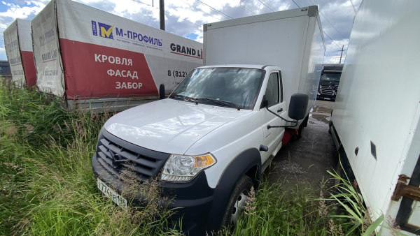 UAZ Изотермический фургон низкой степени изотермичности (FRA) Комфорт+ГБО продольное расположение 4х2 2.7 5MT — Б/У, 2024 г.