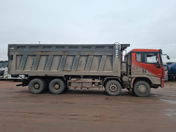 Shacman (Shaanxi) SX 8x4 Самосвал SX331863366 — Б/У, 2024 г.