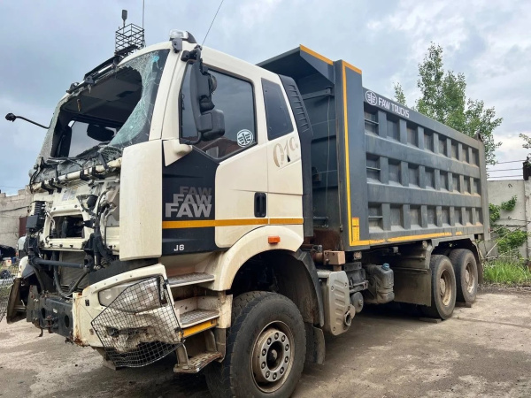 FAW CA3250P66K24T1E5 — Б/У, 2023 г.