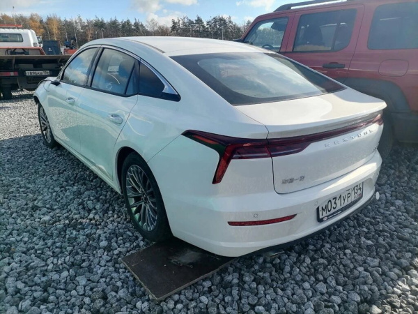 FAW Bestune B70 Standart 1.5T DCT — Б/У, 2023 г.