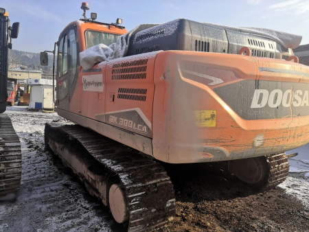 Doosan DX 300 Экскаватор DX300LCA-7M — Б/У, 2023 г.