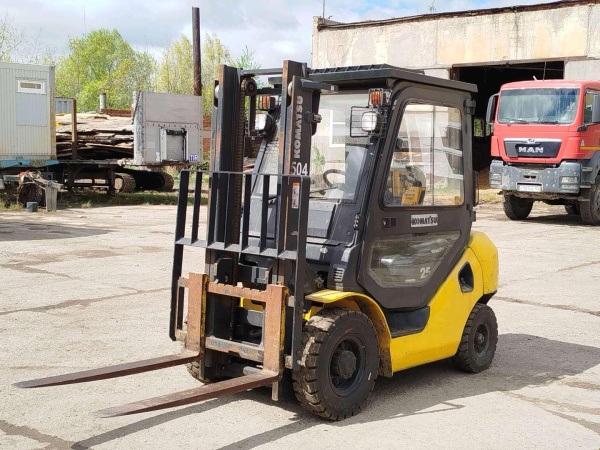 Komatsu (Комацу) FD25T-17 — Б/У, 2020 г. (Омск, 9518 м/ч)