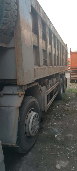 Shacman (Shaanxi) SX 8x4 Самосвал SX33186W366C — Б/У, 2022 г.