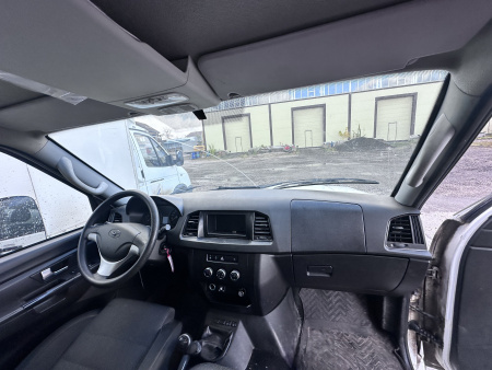 UAZ Промтоварный фургон длинная база Стандарт+ГБО двускатный мост 4х2 2.7 5MT — Б/У, 2024 г.