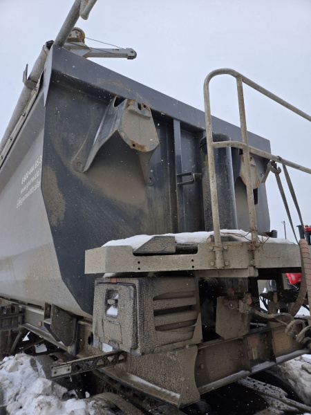 Grunwald 9453 Полуприцеп самосвальный 9453-0000010-50 — Б/У, 2024 г.