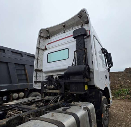 BEIBEN ND3250 6x4 Седельный тягач — Б/У, 2023 г.