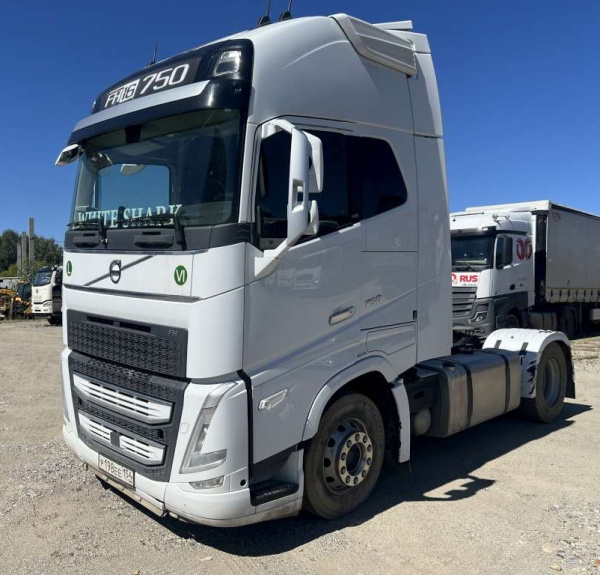 VOLVO FH16 4x2 — Б/У, 2023 г.