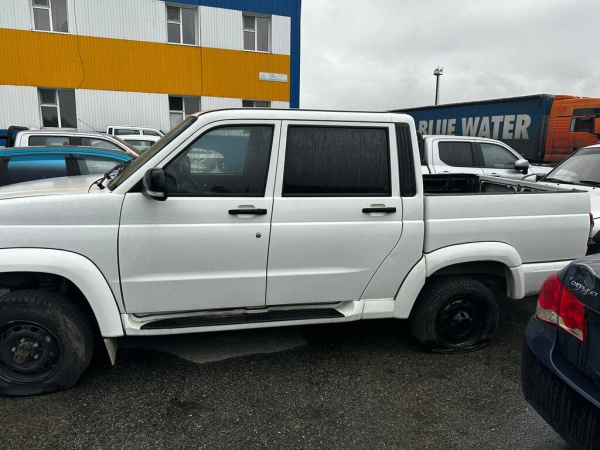 UAZ PATRIOT PICKUP Base 2.7 5MT — Б/У, 2023 г.