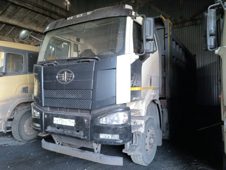 FAW J6* 8x4 Самосвал — Б/У, 2022 г.