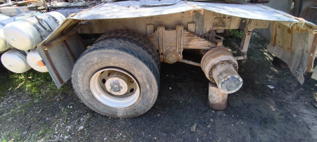 Shacman (Shaanxi) SX 6x6 Седельный тягач SX42586V385 — Б/У, 2023 г.