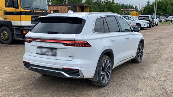 GEELY Flagship 2.0T (238 hp) 8AT 4WD — Б/У, 2023 г.