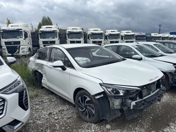 BAIC Luxury 1.5 CVT (I Поколение) — Б/У, 2023 г.