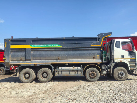 FAW J6 8x4 Самосвал CA3310P66K24T4E5 — Б/У, 2023 г.