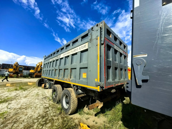 FAW J6* 8x4 Самосвал — Б/У, 2022 г.