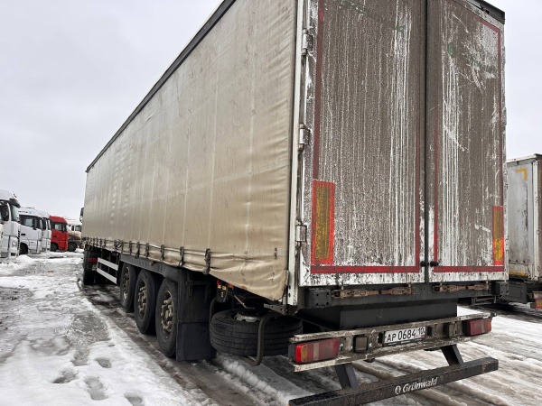 Grunwald 9453 Полуприцеп бортовой 9453-0000010-10 — Б/У, 2024 г.
