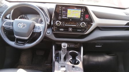 TOYOTA Люкс Safety 3.5 АКП — Б/У, 2021 г.