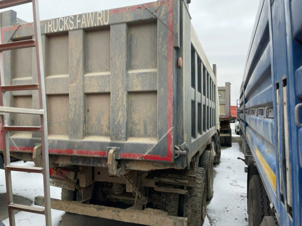 FAW J6 6x6 Самосвал CA3250P66K24L1TE5 — Б/У, 2023 г.