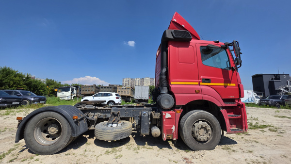 КамАЗ 5490 4x2 Седельный тягач 5490-022-87 — Б/У, 2017 г.