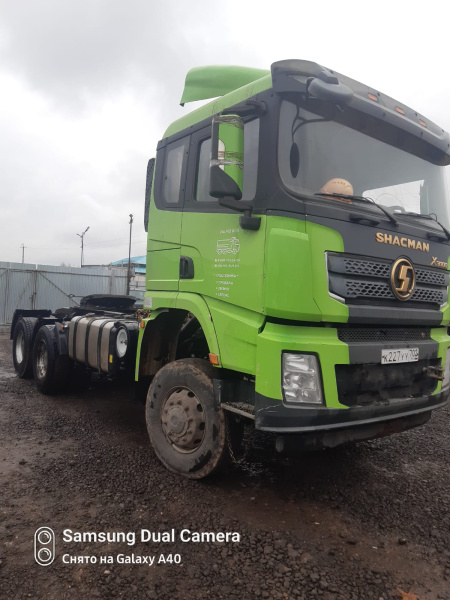 Shacman (Shaanxi) SX 6x6 Седельный тягач SX42586W385C — Б/У, 2022 г.