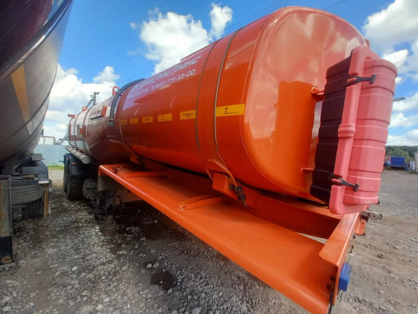 УралСпецТранс 9465 Полуприцеп цистерна 94652L-A1-02 — Б/У, 2024 г.