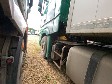 MERCEDES-BENZ Actros 4x2 Седельный тягач — Б/У, 2019 г.