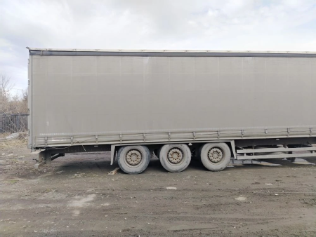 Schmitz Cargobull 9084 Полуприцеп шторный — Б/У, 2017 г.