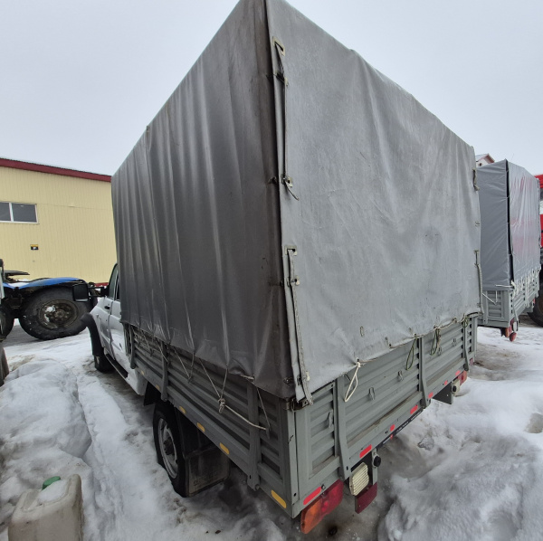 UAZ Бортовой со стандартной платформой двойная кабина Комфорт 4х4 2.7 5MT — Б/У, 2024 г.