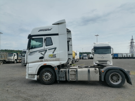 FAW J7 4x2 Седельный тягач CA4180P77K25E5 — Б/У, 2024 г.