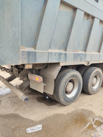 Shacman (Shaanxi) SX 8x4 Самосвал SX331863366 — Б/У, 2023 г.